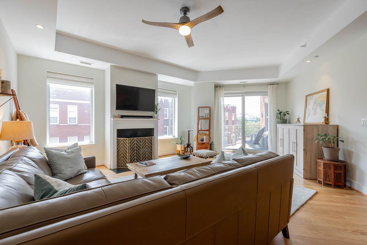 4 Cherokee Boulevard - Photo 1