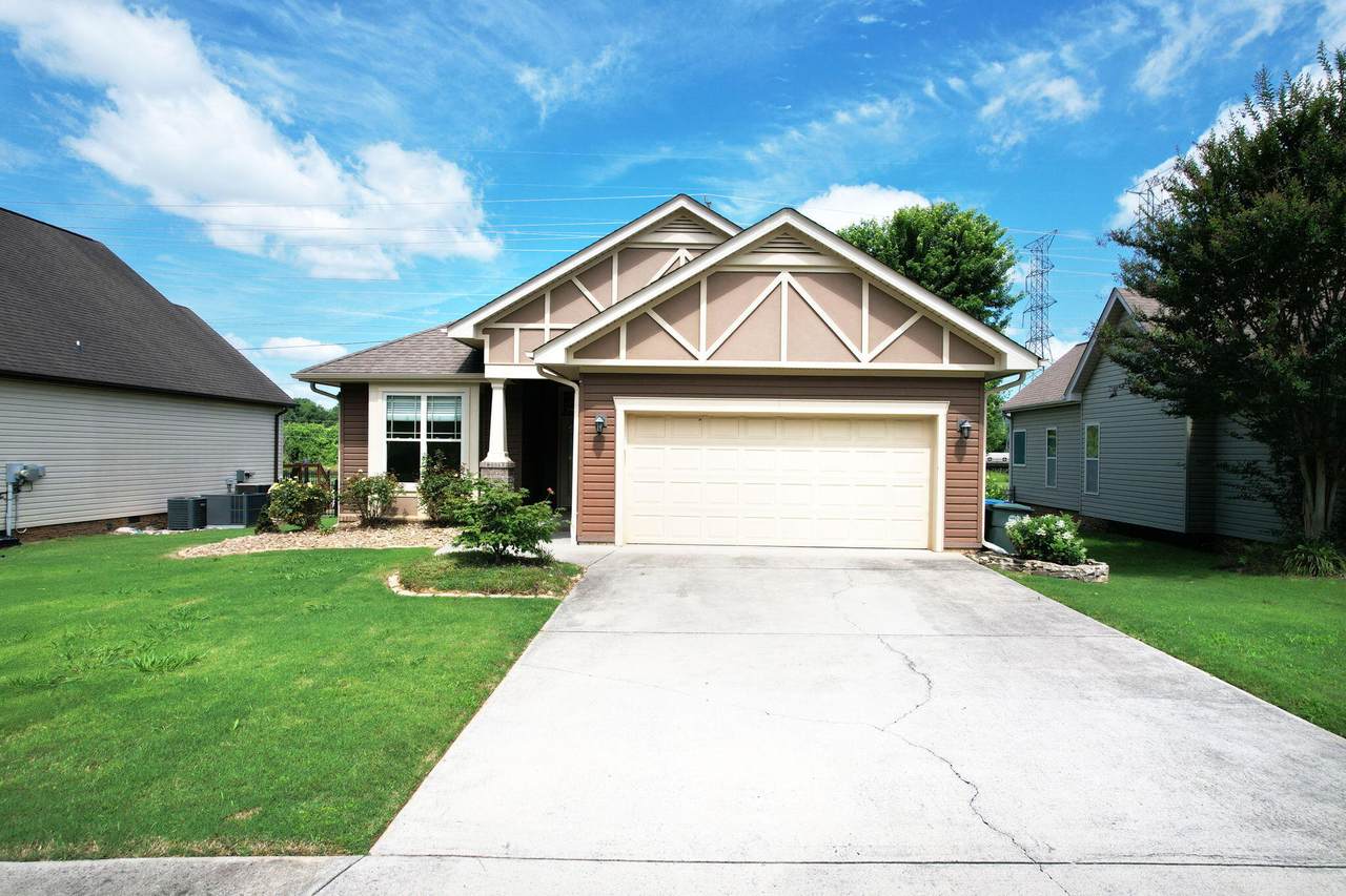 955 Dodie Drive - Photo 1