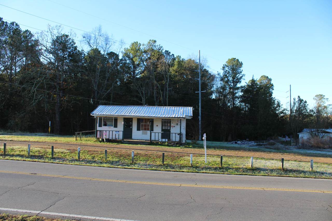 2537 Harrison Pike - Photo 1