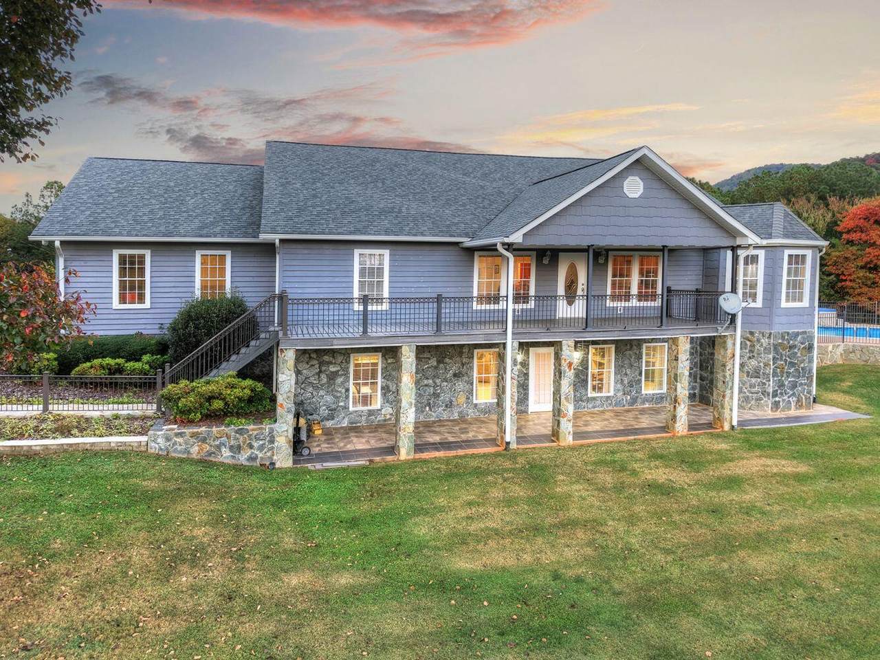 334 Belaire Drive - Photo 1