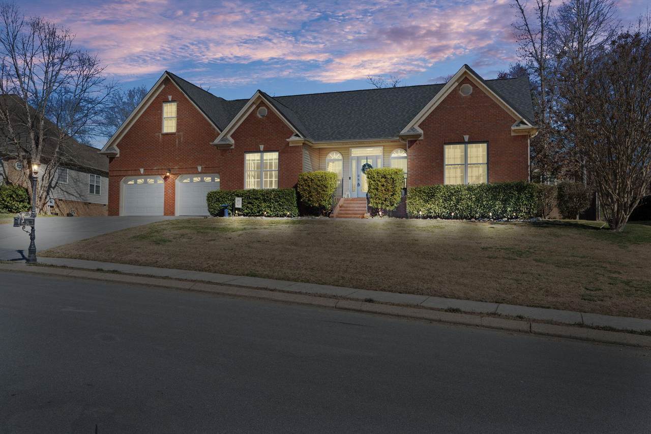 1549 Leighton Drive - Photo 1