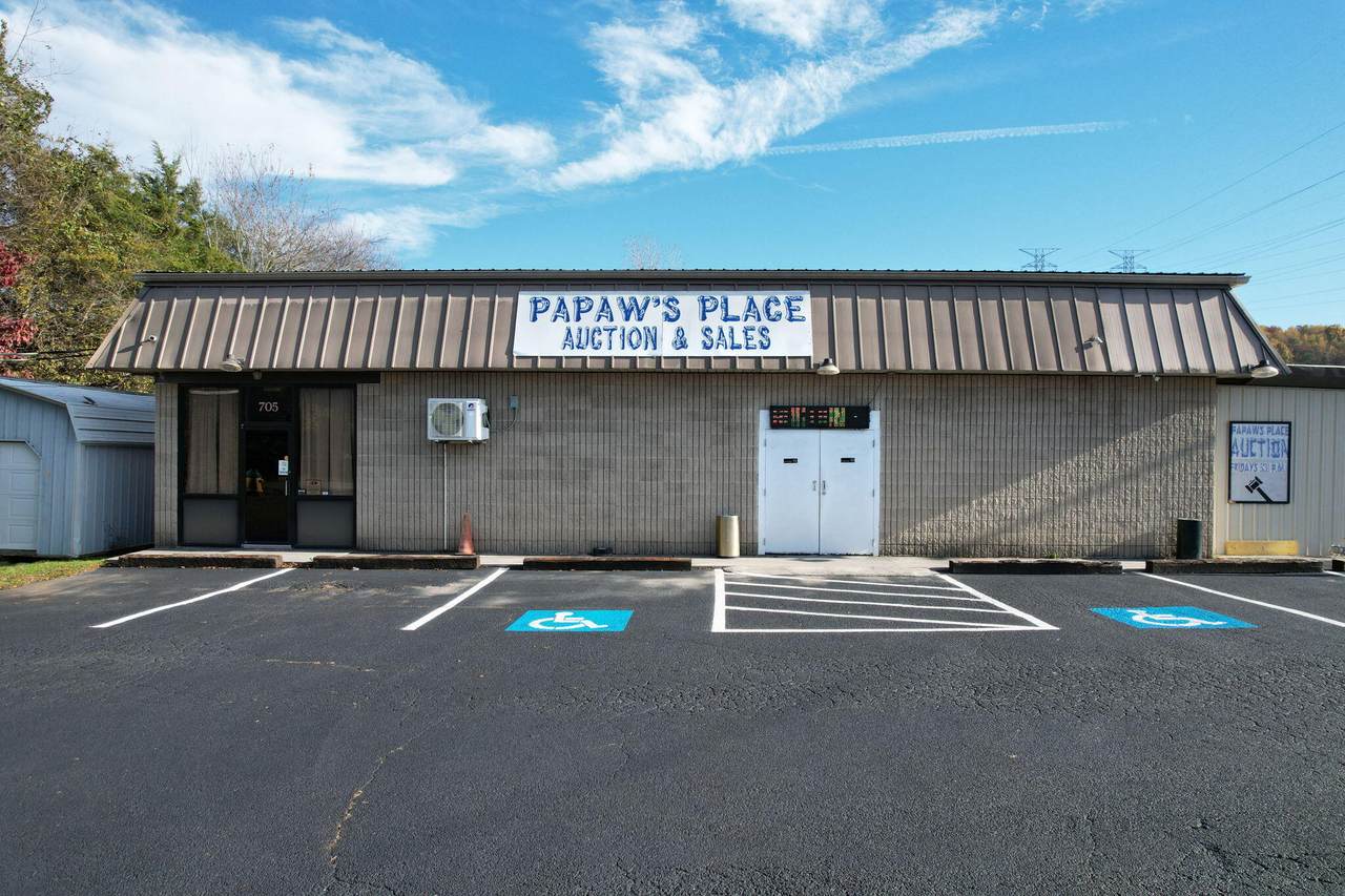 705 East Avenue - Photo 1