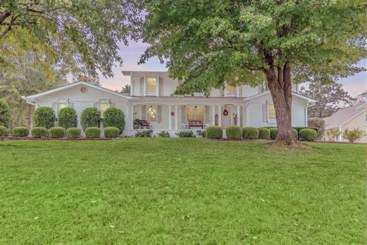 801 Thomas Avenue - Photo 1