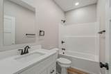 924 Stratford Avenue - Photo 22