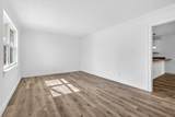 379 Oakwood Circle - Photo 8