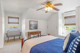 325 Russell Lane - Photo 15