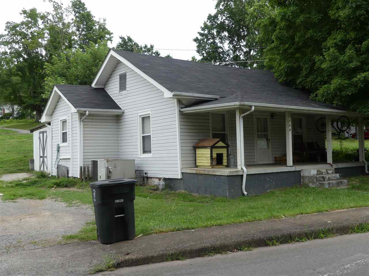 104 Fisher - Photo 1