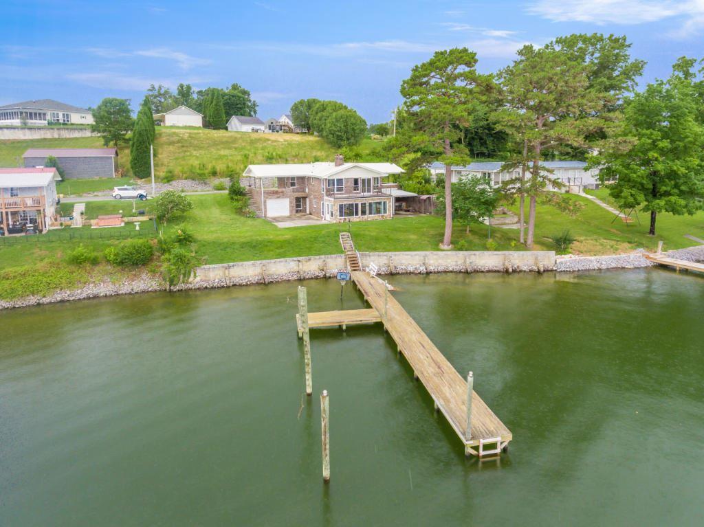 1046 Dreamland Road - Photo 1