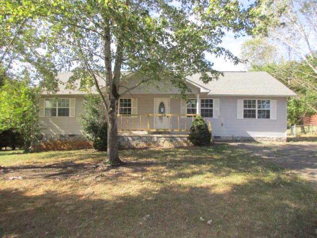 324 Lake Hills Circle - Photo 1