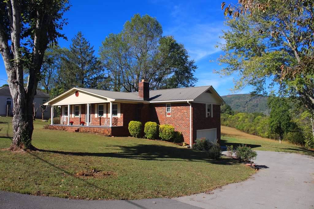 676 Randi Circle - Photo 1