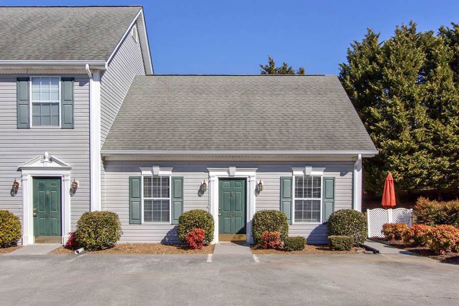 3053 Lee Highway - Photo 1