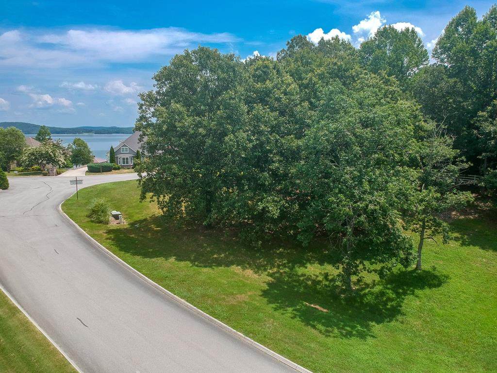 246 Waterfront Way - Photo 1