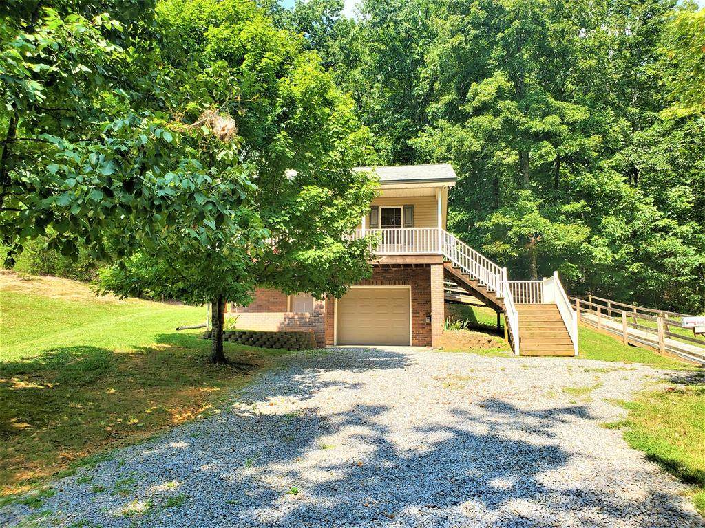 1084 County Road 264 - Photo 1