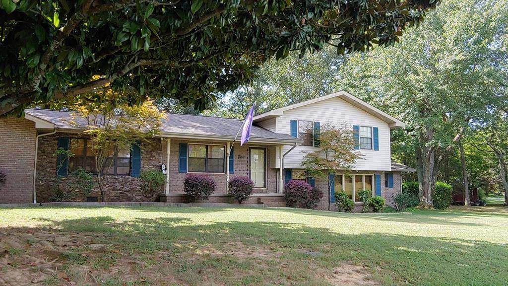 480 Bailey - Photo 1