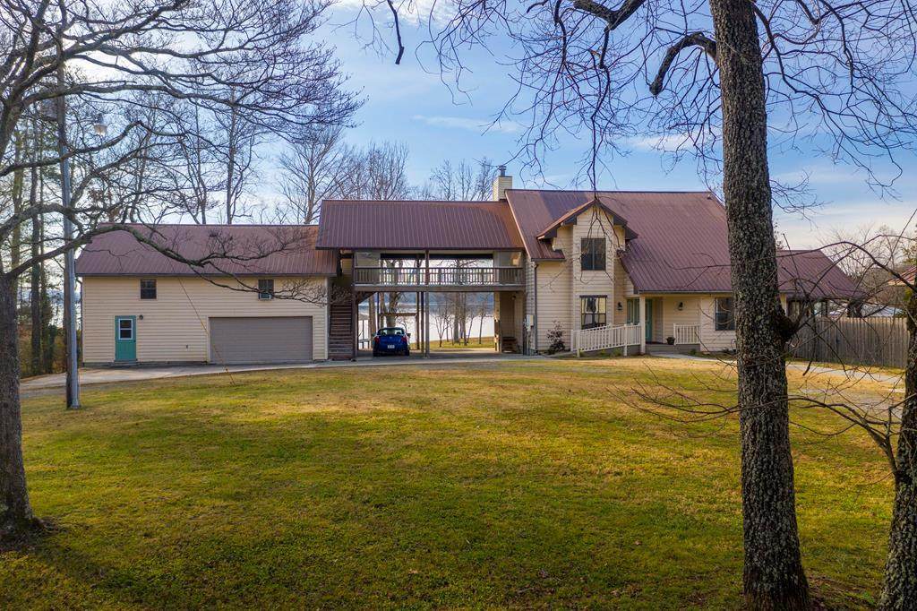 212 Stump Hollow Lane - Photo 1