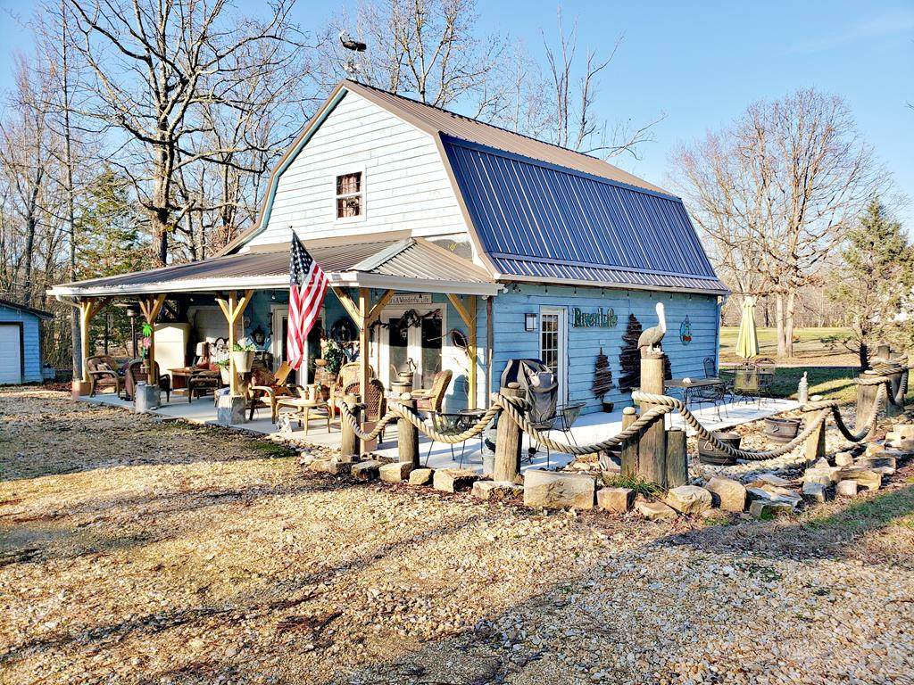 3496 River Road - Photo 1