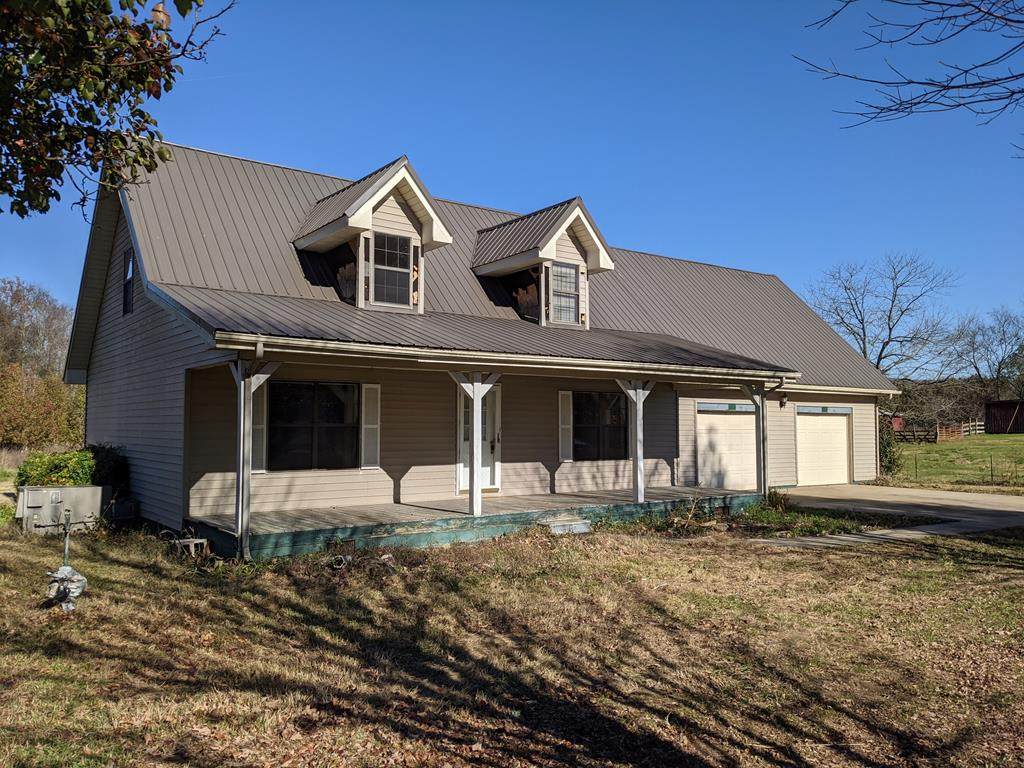 115 Curtis - Photo 1