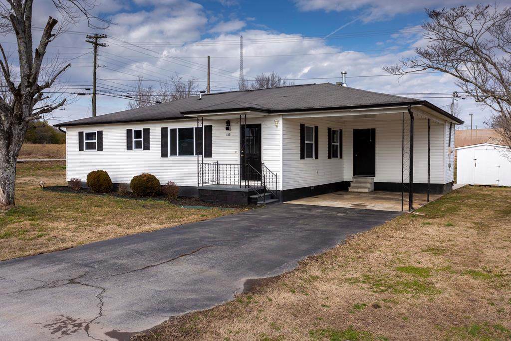 115 Fairview Drive - Photo 1