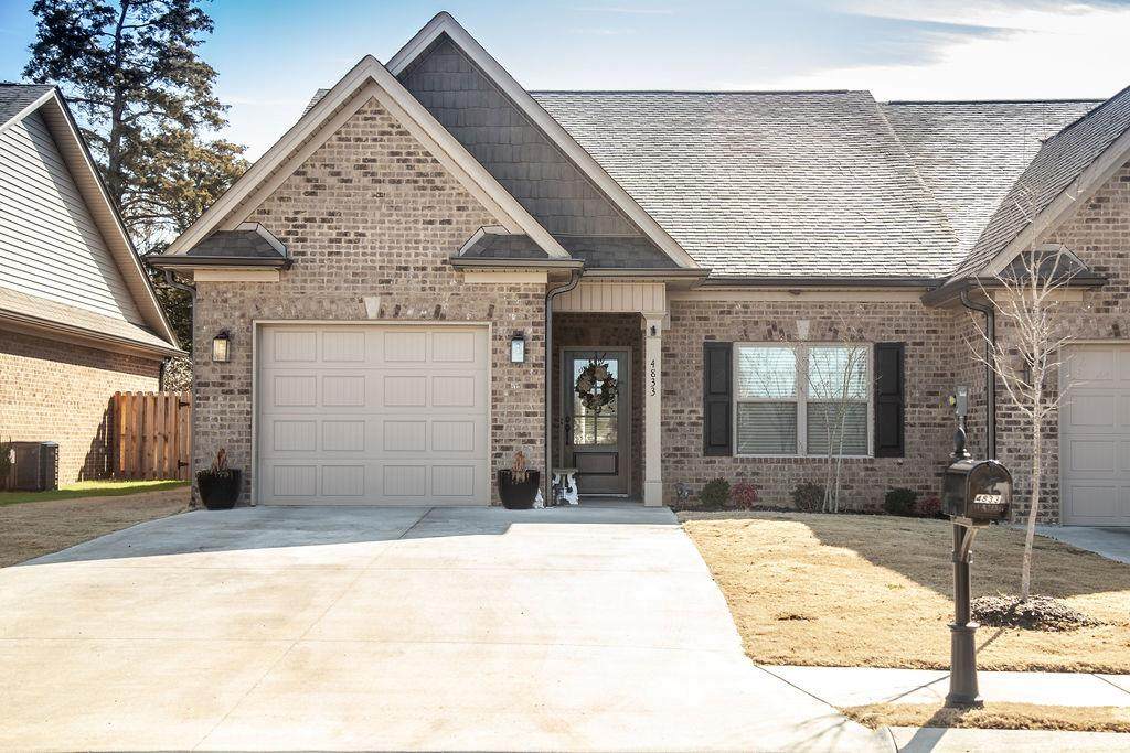 4833 Grove Park Drive Ne - Photo 1