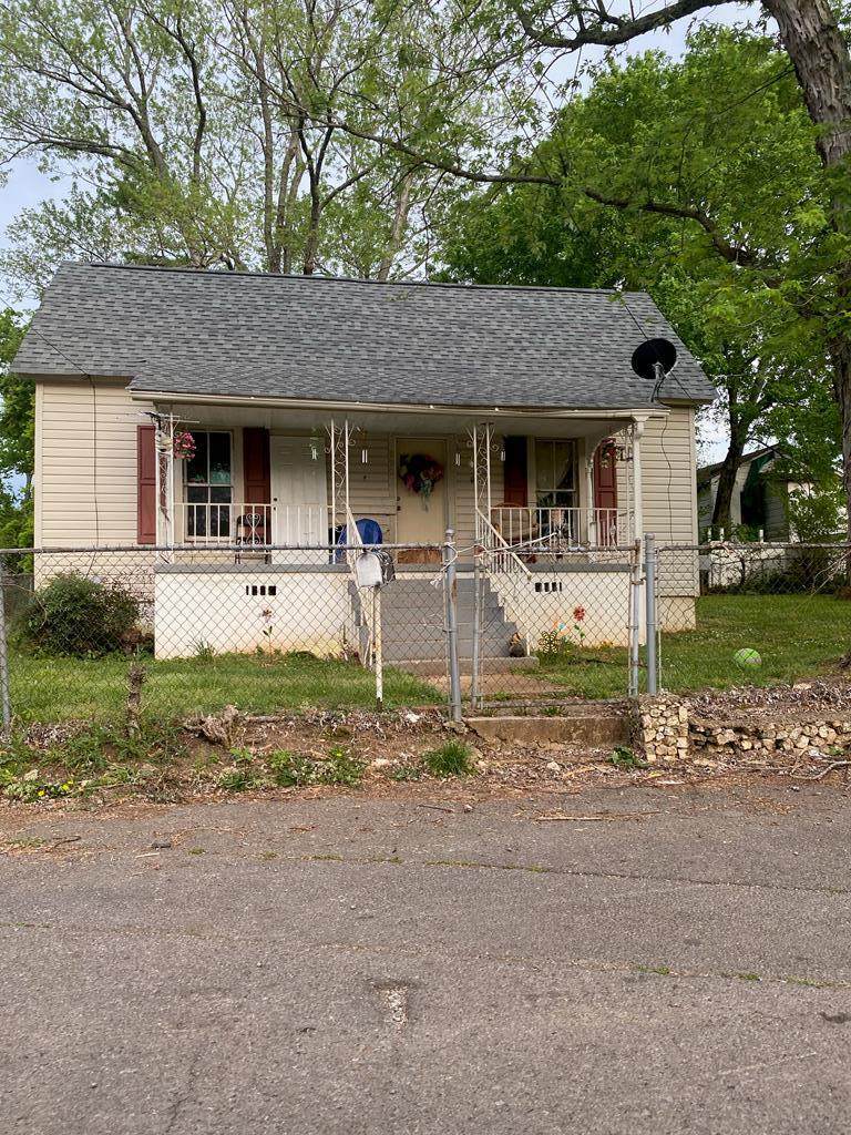 890 Berry St Ne - Photo 1