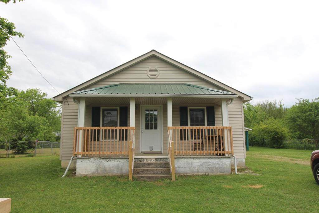 335 Pocahontas Avenue - Photo 1