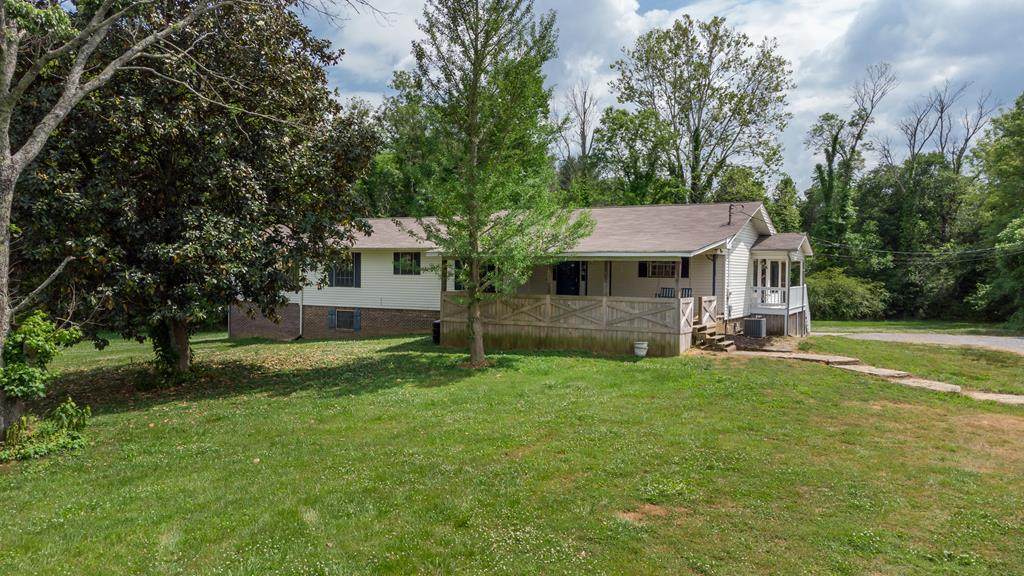 221 Leatha Lane Nw - Photo 1