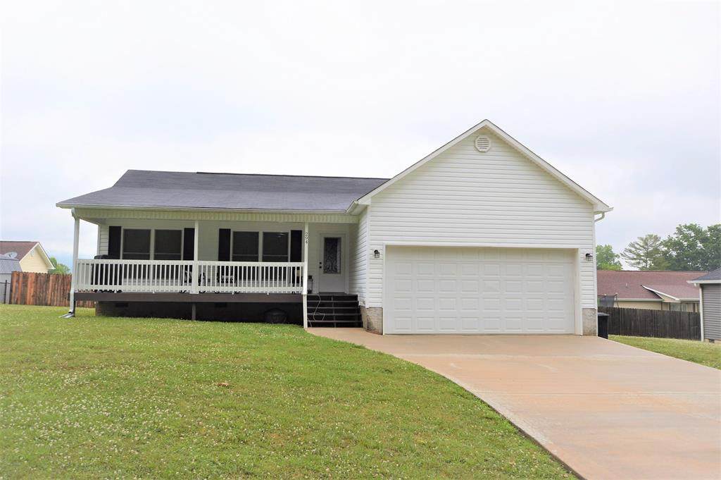 294 Lilac Avenue - Photo 1