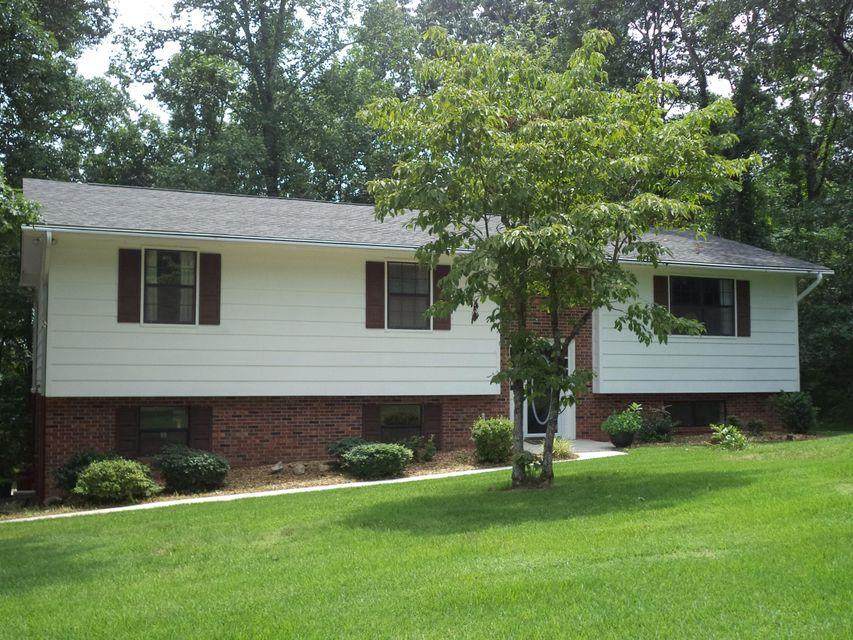 135 Michael Drive - Photo 1