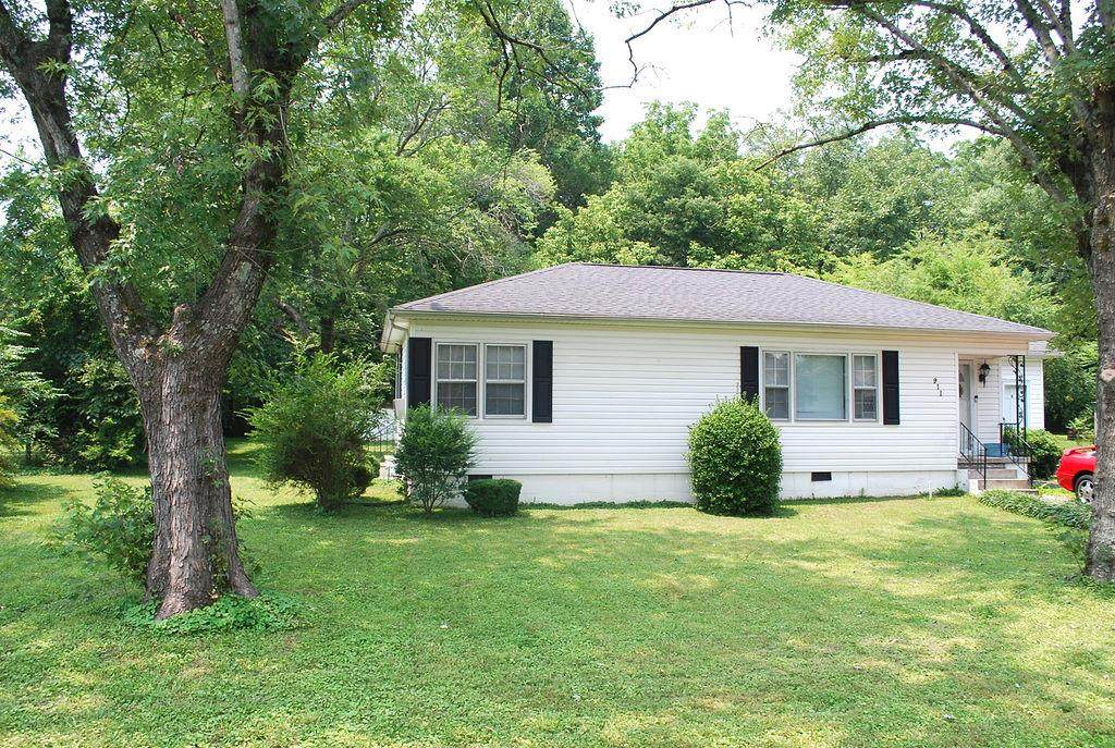 911 Fairmont Avenue Nw - Photo 1