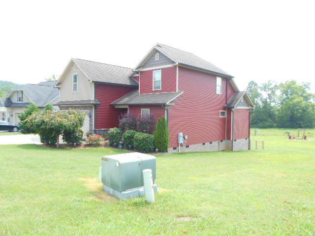 429 Thoroughbred Drive Nw - Photo 1