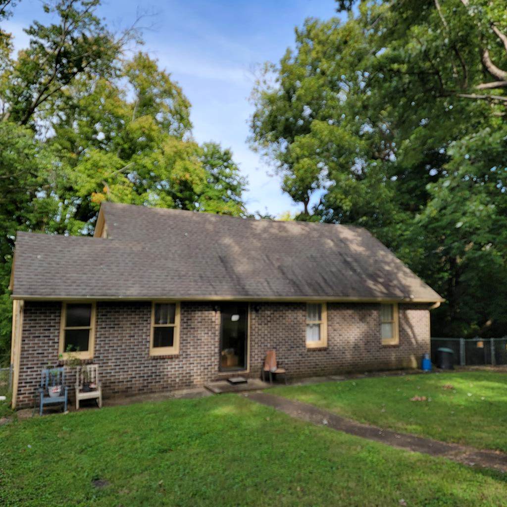 415 Brown Avenue Nw - Photo 1