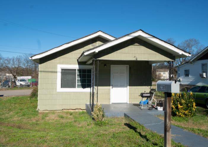 2305 Glass Street - Photo 1