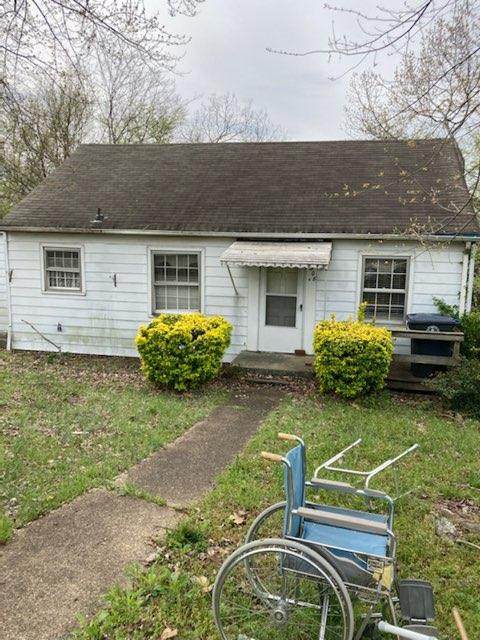 3808 Kingwood Circle - Photo 1