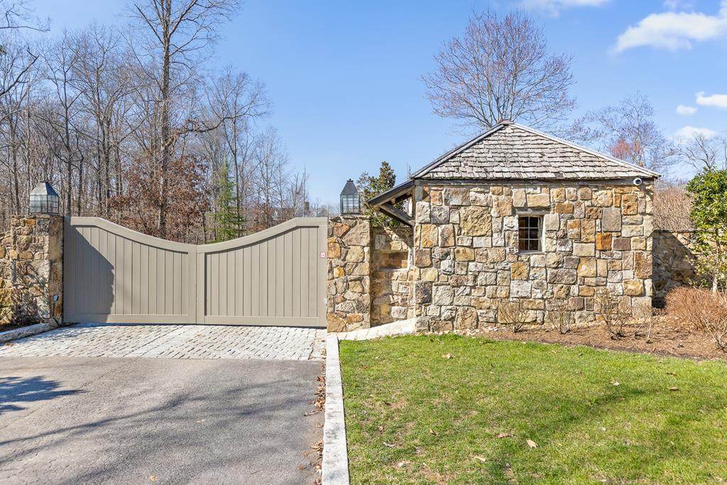 16 Tremolat Lane Nw - Photo 1