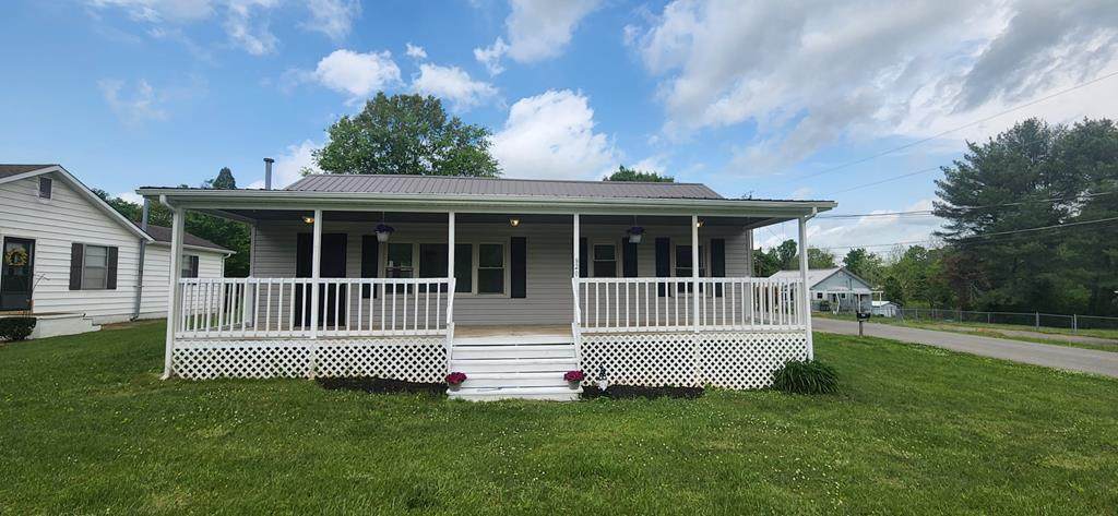 820 Central Avenue - Photo 1