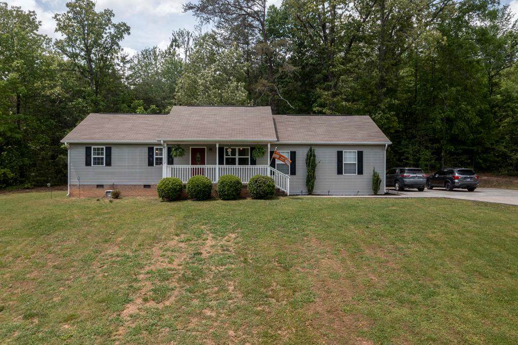 142 Cedar Heights - Photo 1