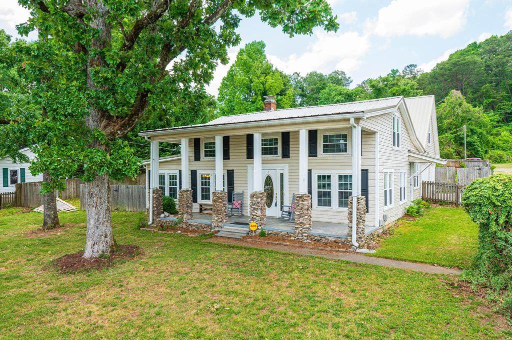 2425 Thompson Lane Nw - Photo 1