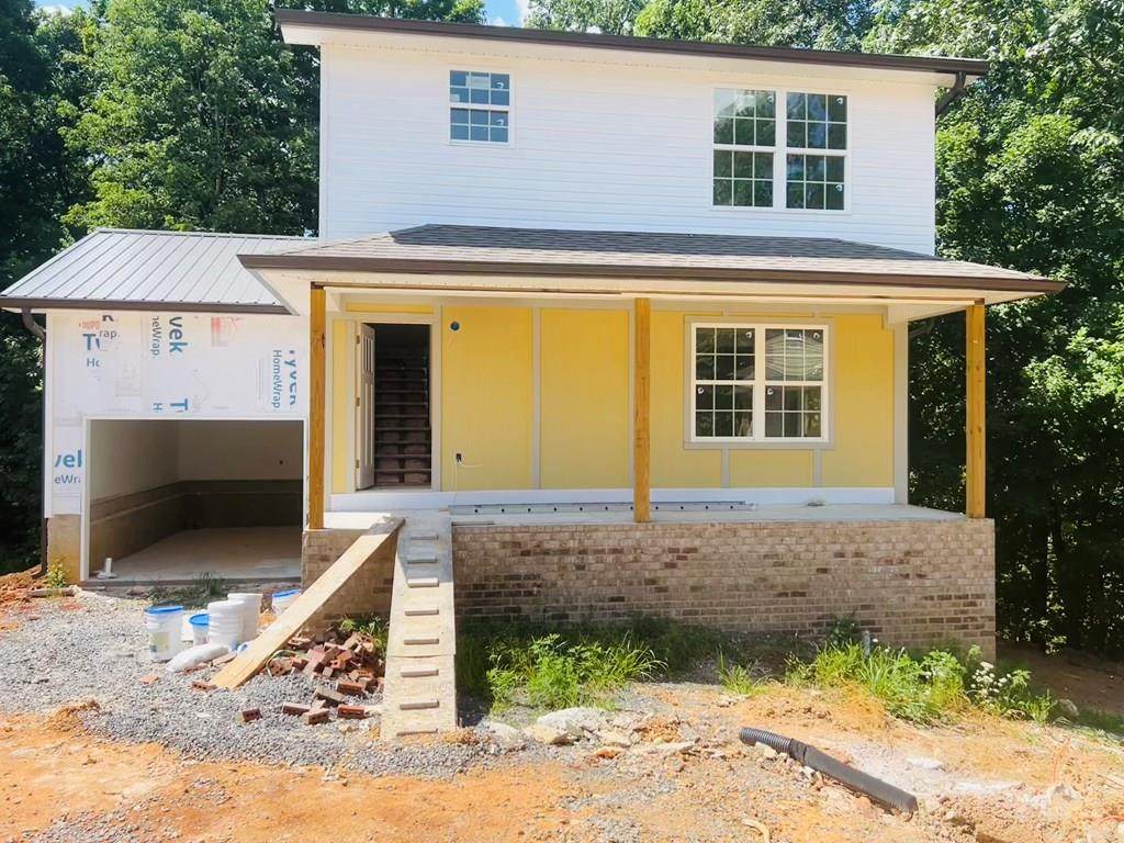 195 Silver Maple Circle Sw - Photo 1