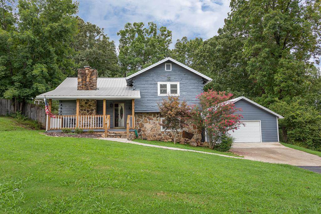 359 Oakwood Circle Ne - Photo 1