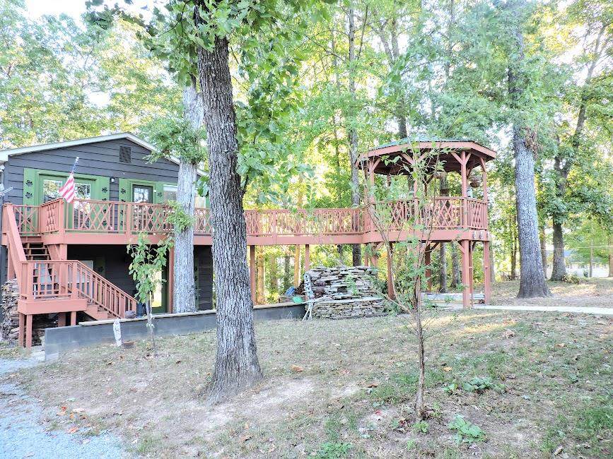 455 Hickory Drive - Photo 1
