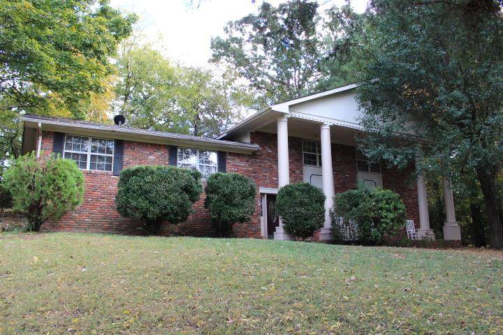 3606 Westview Drive Ne - Photo 1