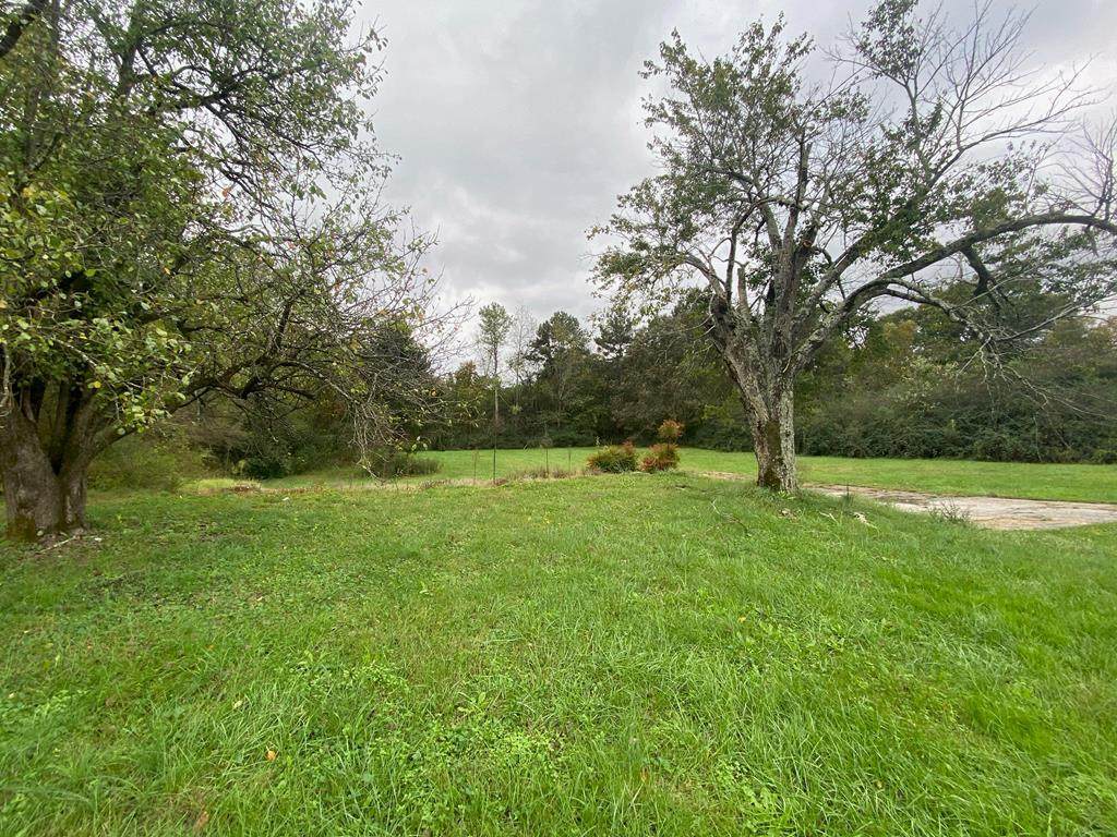 2500 20th Street Ne - Photo 1