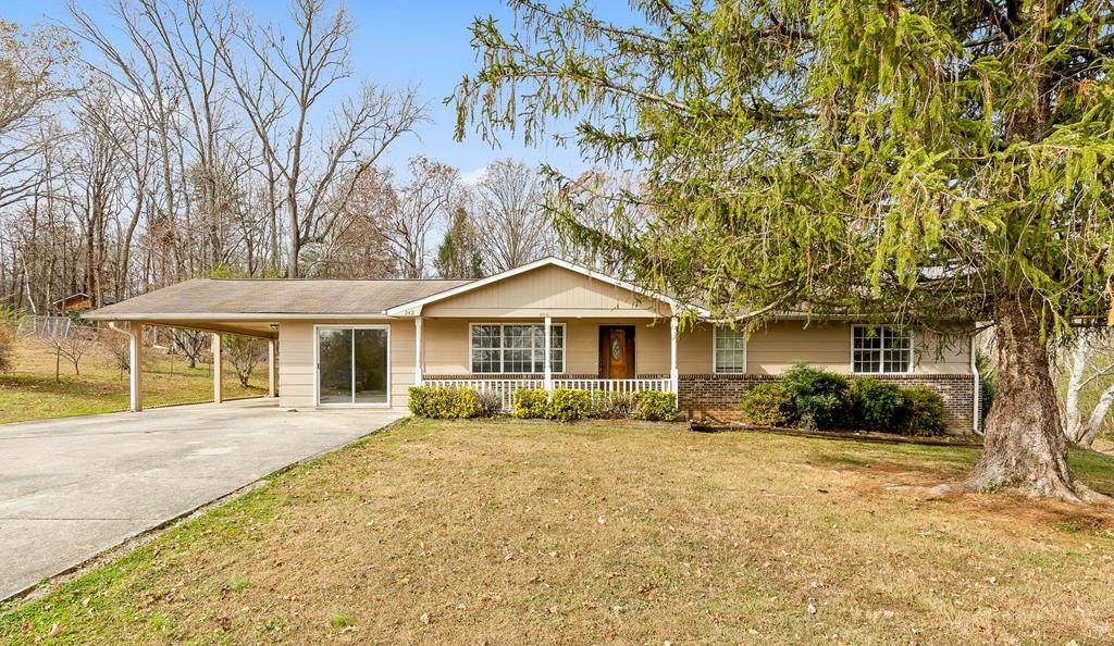 242 Lake Hills Circle - Photo 1