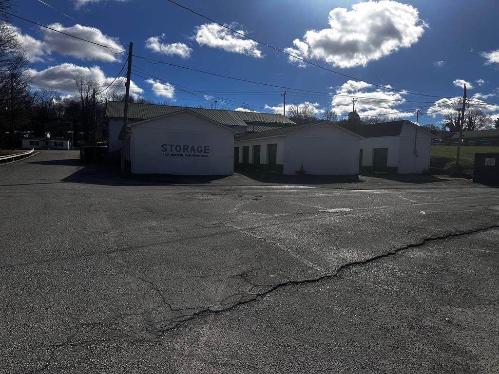 100 Coffman Street - Photo 1