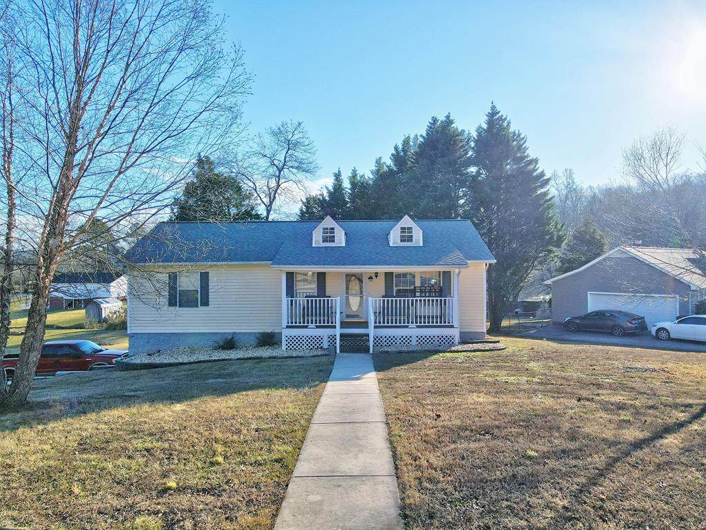 195 Falling Leaf Circle Ne - Photo 1