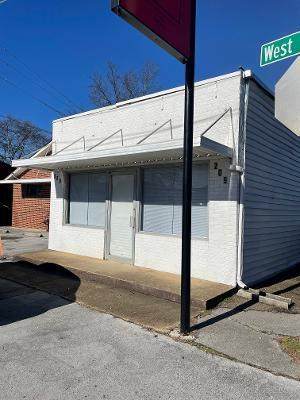 209 West Gordon Avenue - Photo 1