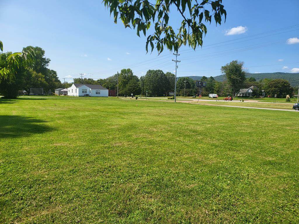 9 Cumberland Avenue - Photo 1