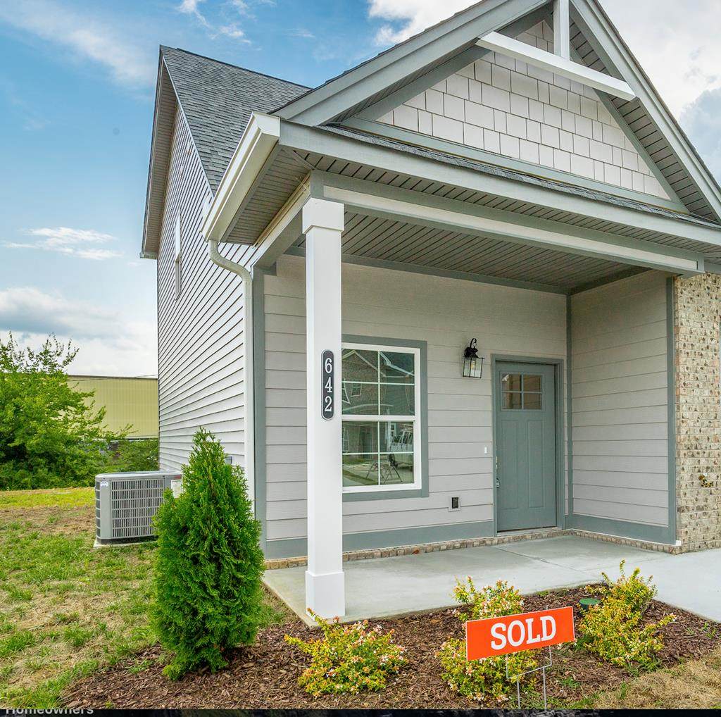 172 Bellingham Cove Ne - Photo 1