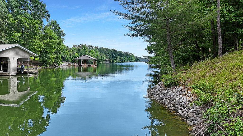 865 Ewing Road - Photo 1