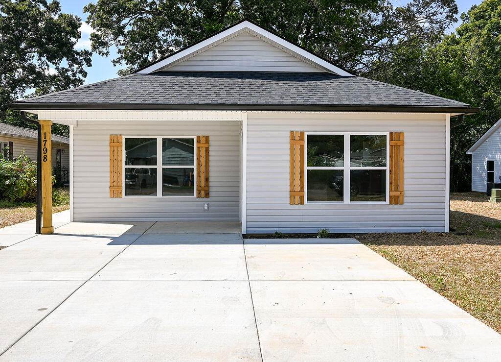 1798 Fisher Street - Photo 1
